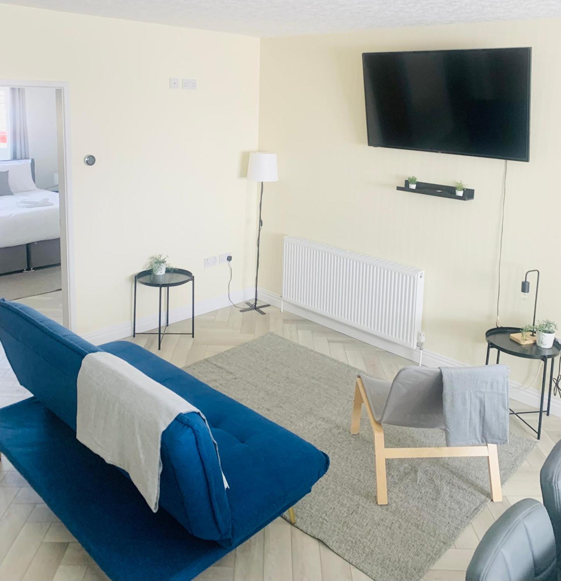 Newly Renovated, Modern 3 Bed Apartment Walmersley Buitenkant foto